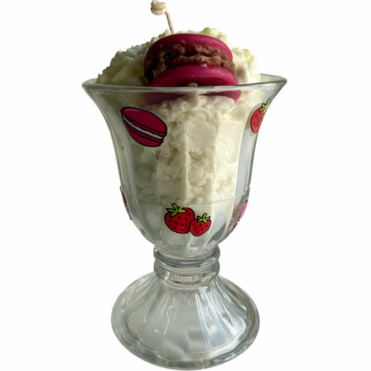 Strawberry Macaroon Candle 2