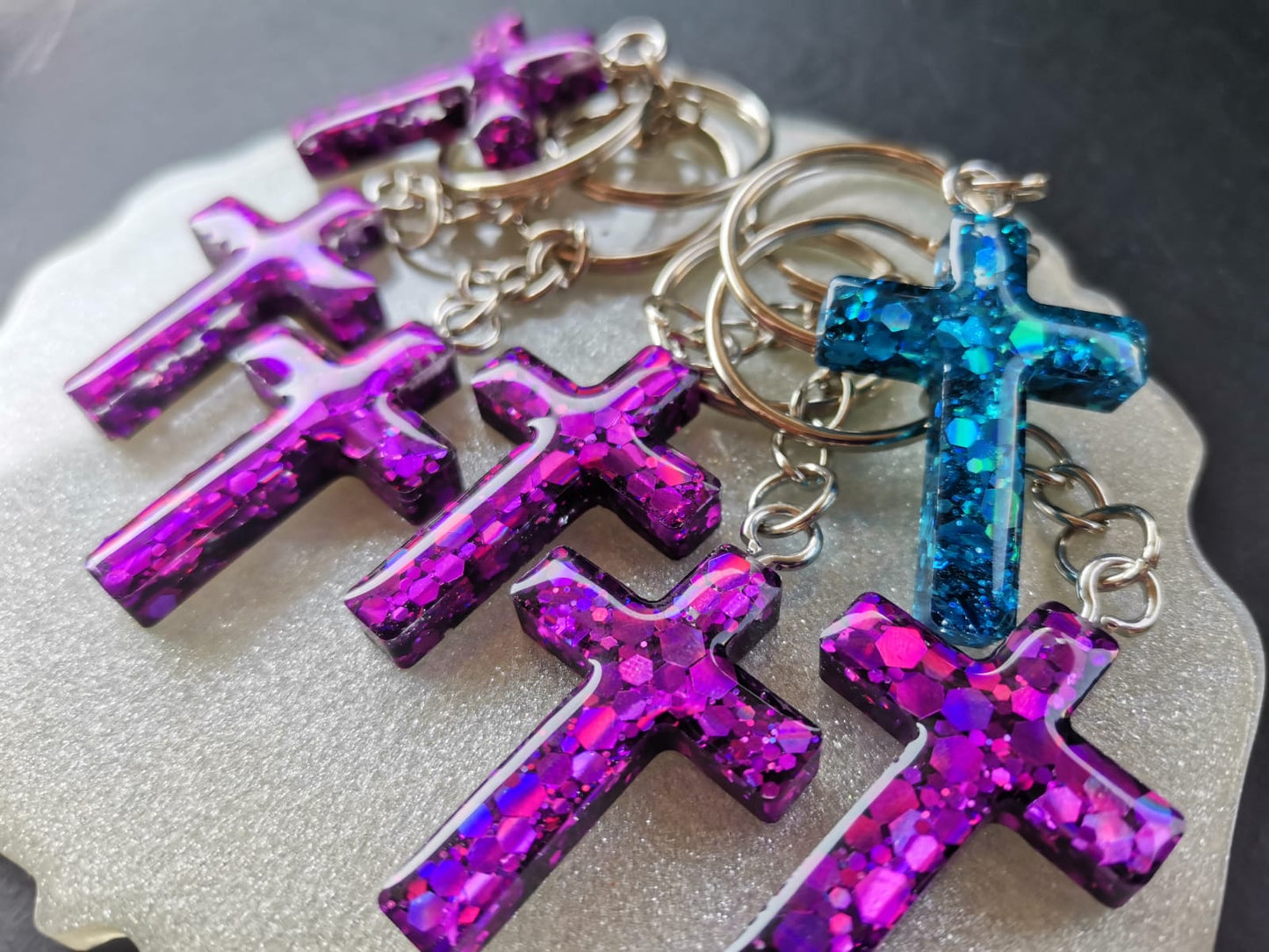 Epoxy Resin Cross Keyring