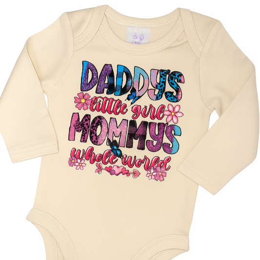Daddy's little girl Mommy's whole world Baby Grow
